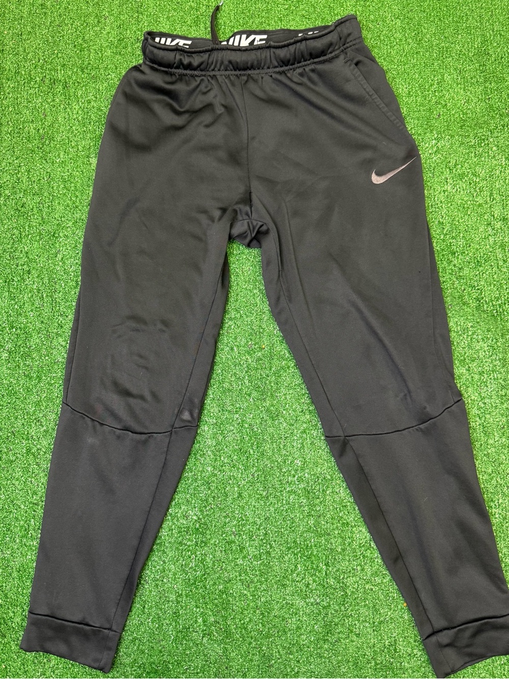 Nike Sportswear Therma Fit Jogger Sweatpants Mens Small Black Dri Fit Standard